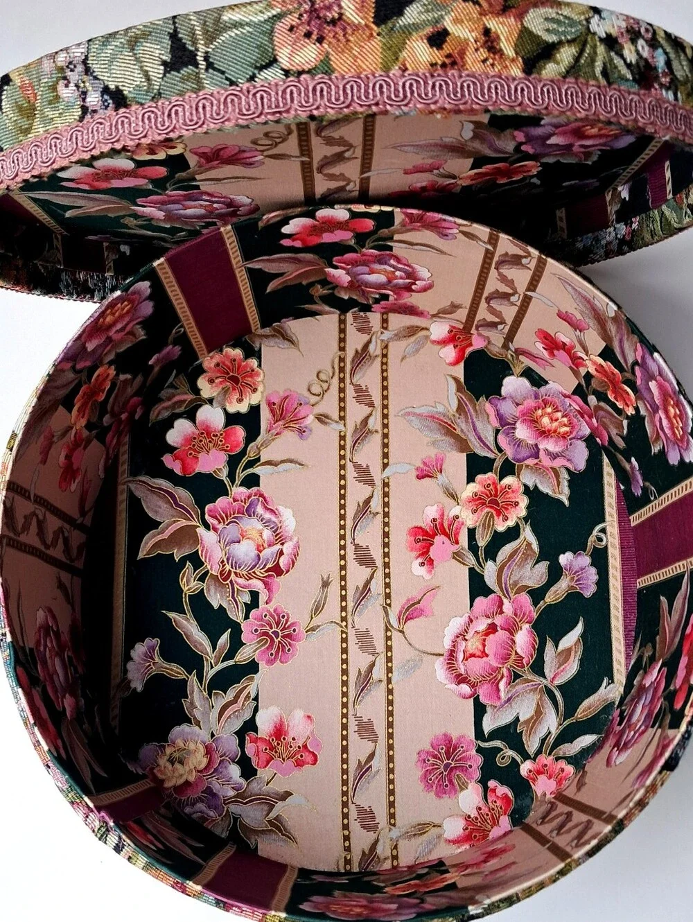 Desk Set Blotter Hat Box Paper Holders Frame Pencil Can 6 Piece Tapestry Cottage